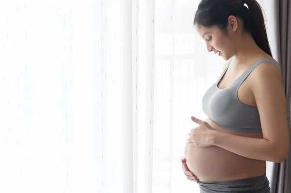 Joven Mujer Embarazada Hermosa Hogar Maternidad Concepto Cuidado Del Embarazo — Foto de Stock