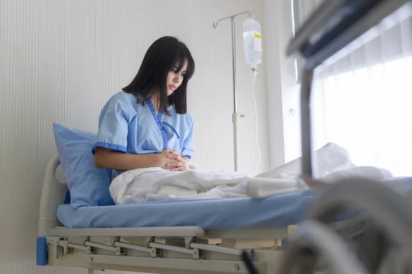 Despondent Asian Woman Patient Doctor Declaration Cancer Nearing End Its — Stock Photo, Image