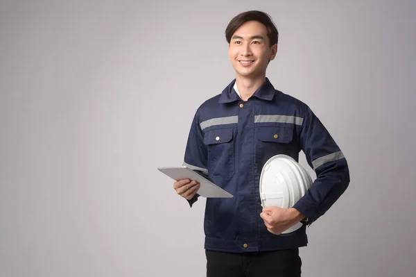 Portrait Male Engineer Wearing Protective Helmet White Background Studio — Zdjęcie stockowe