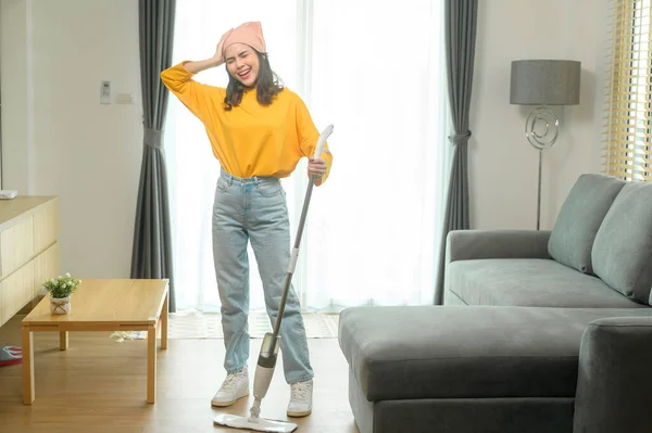 Young Happy Woman Mopping Vacuum Floor Living Room — Fotografia de Stock