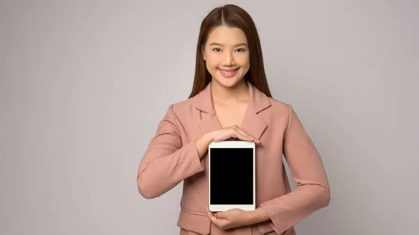 Young Asian Woman Using Tablet White Background Technology Concept — Stockfoto