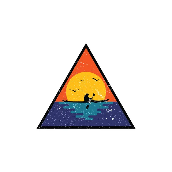 Vintage Kayak Adventure Stamp Logo Dreiecksform Für Community Logo Design — Stockvektor