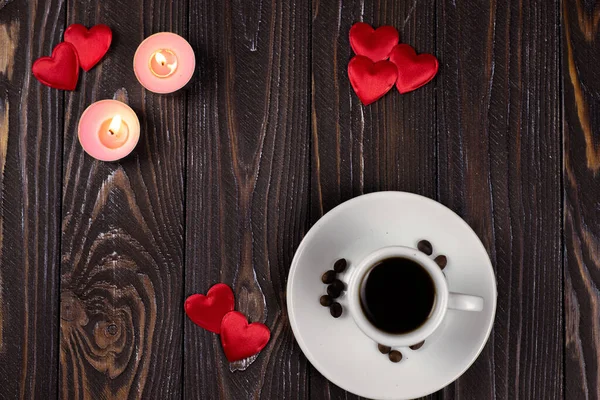 Konsep Romantis Dengan Lilin Dan Hati Dengan Latar Belakang Kayu — Stok Foto