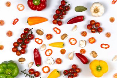 Sebzeler beyaz arka planda, üst manzara, düz