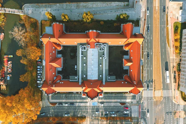 Horní Pohled Historickou Budovu Červenou Střechou Městě Wroclaw Vratislavské Národní — Stock fotografie
