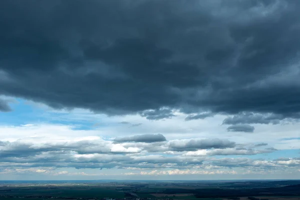 Fondo Nubes Oscuras Ante Una Tormenta Truenos — Foto de Stock