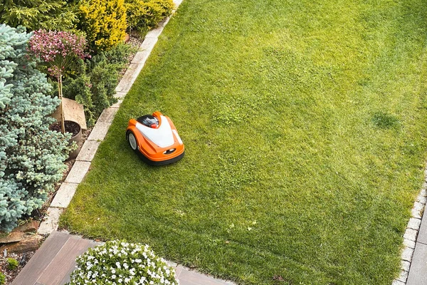 robotic lawn mower, automatic lawn mower, grass lawn mower