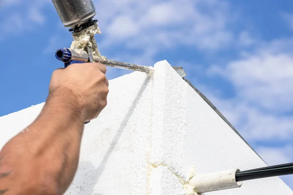 Builder Insulates Walls House Polystyrene Foam Fills Gaps Polyurethane Foam — Stock Photo, Image