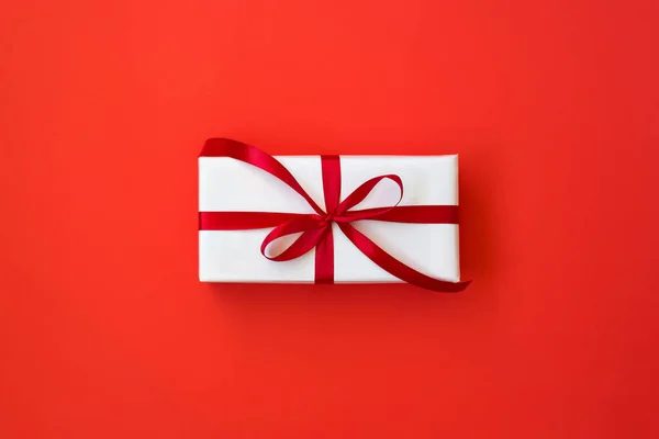 Fundo Natal Com Caixa Presente Sobre Fundo Vermelho Celebração Natal — Fotografia de Stock