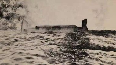 Nuh 'un Gemisi Fırtınalı Denizde Yağmur Fırtınası Çizimi Altında Sürükleniyor