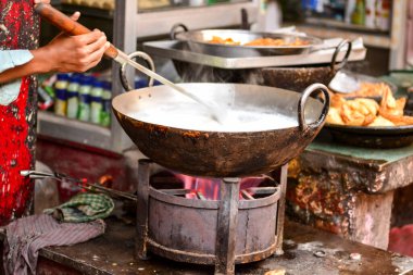 Sokakta Masala çayı