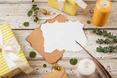 Arkaplan olarak fotokopi alanı olan Noel tebrik kartı ya da mektup