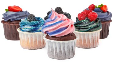 Renkli kapkek grubu beyaz arkaplanda izole edildi