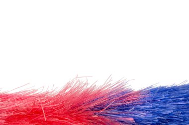 Beyaz arkaplanda izole edilmiş renkli toz fırçası.