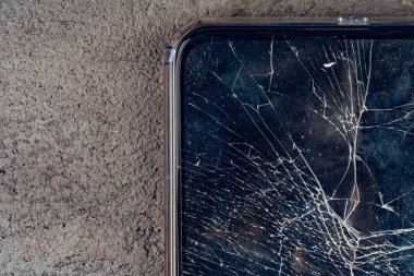 Bozuk ekranlı mobil akıllı telefon kapat