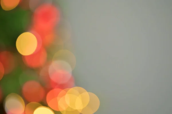 Weihnachtsbeleuchtung Bokeh mit goldenem Hintergrund — Stockfoto
