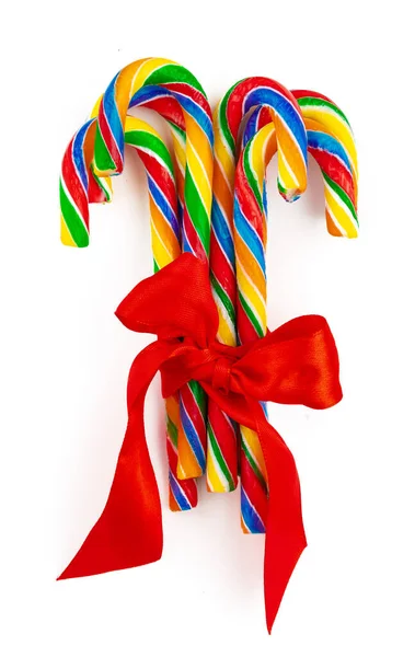 彩虹色糖果手杖，白色背景隔离 — 图库照片