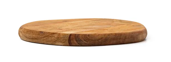 Planche à découper en bois sur fond blanc — Photo