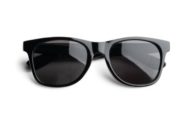Unisex koyu güneş gözlükleri beyaz arkaplanda izole edilmiş