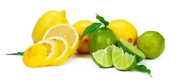 Limone e lime insieme isolati su sfondo bianco — Foto Stock