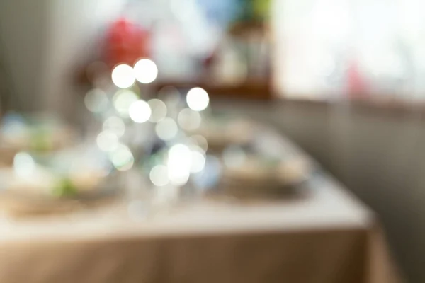 Niewyraźne zdjęcie eleganckiego nakrycia stołu — Zdjęcie stockowe
