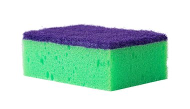 Beyaz arkaplanda izole edilmiş bulaşık temizleme süngeri