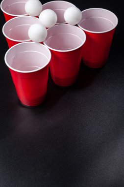 Bira pong oyununun hayat boyu sahnesi.