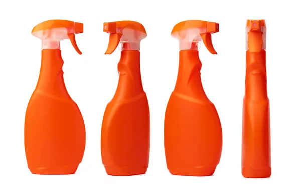 Orangefarbene Plastikflasche mit flüssigem Reinigungsmittel isoliert auf weiß — Stockfoto