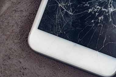 Bozuk ekranlı mobil akıllı telefon kapat