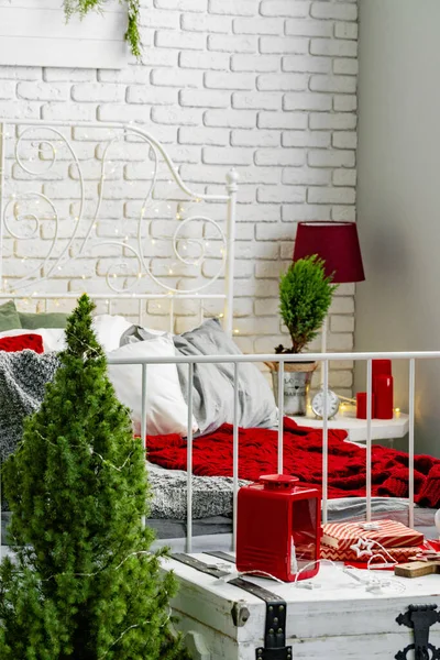 크리스마스를 위한 현대식 조명 실 내부 장식 — 스톡 사진