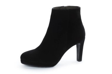 Beyaz arka planda izole kadın sonbahar-kış deri ayak bileği çizmeler