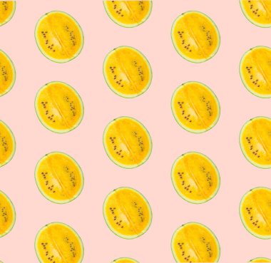 Dilimler ve renk arka plan üzerinde Karpuz tohumları düz yatıyordu kompozisyonu