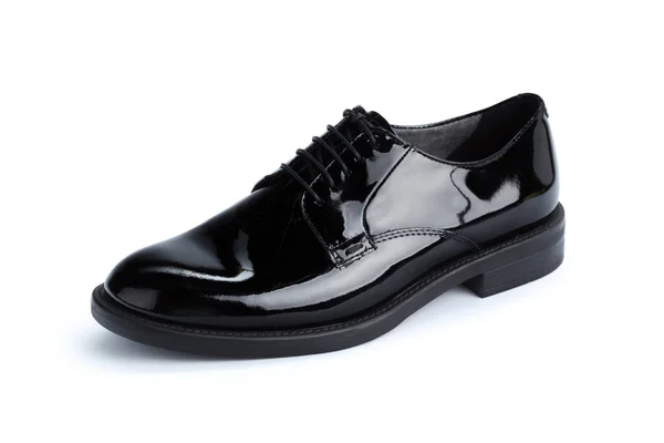 Couro preto sapatos masculinos formais isolados no fundo branco — Fotografia de Stock