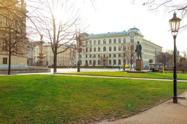 Çek Cumhuriyeti Prag 'ın merkezinde antik binaların bulunduğu cadde.