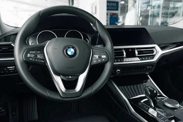 KRASNODAR, Ryssland - 19 november 2020: BMW 2-serien Gran Coupe ratt — Stockfoto