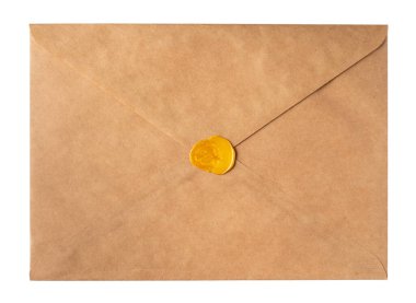 Geri dönüştürülmüş kağıt zarf izole edilmiş beyaz arkaplan