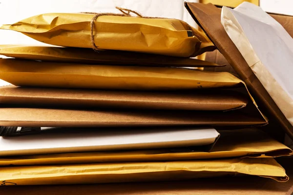 Yastıklı posta zarflarının yakın çekim görüntüsü — Stok fotoğraf