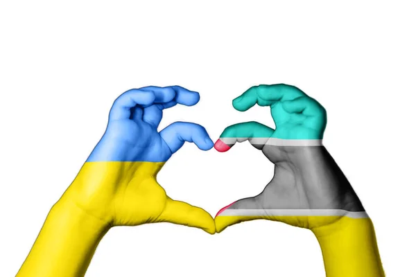 Moçambique Ukraina Hjärta Hand Gest Att Göra Hjärta För Ukraina — Stockfoto