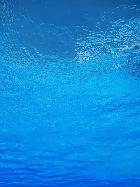 Wasseroberfläche Unter Wasser Oberfläche Schwimmbad Wasserhintergrund — Stockfoto