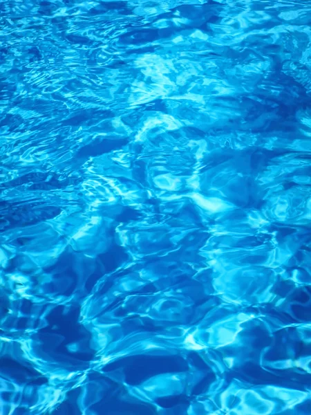 Schwimmbadwasser Sonnige Reflexionen Plätscherndes Wasser — Stockfoto