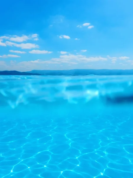 Split Υποβρύχια Πισίνα Φωτογραφία Καθαρό Τυρκουάζ Νερό — Φωτογραφία Αρχείου