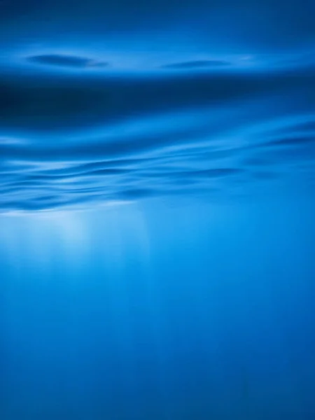 Superficie Del Mar Submarino Fondo Azul Fondo Olas —  Fotos de Stock
