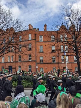 Dublin, İrlanda 17.03.2022 Saint Patrick Günü. Ukrayna 'yı Destekle