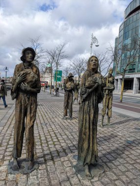 İrlanda, Dublin 'deki heykellerin manzarası 