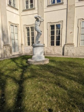 Eski kasabanın mimarisinin manzarası