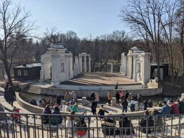 Eski kasabanın mimarisinin manzarası