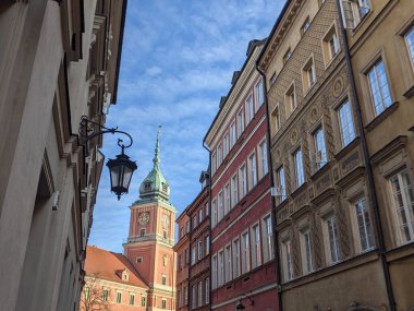 Eski kasabanın mimarisinin manzarası