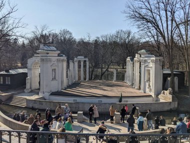 Eski kasabanın mimarisinin manzarası