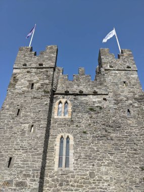  Kılıç Kalesi, Ortaçağ kalesi Kılıçlarda, Dublin