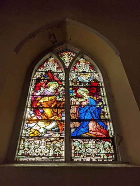 爱尔兰基尔多Moone最神圣的三一教堂Henry Patrick Clarke彩色玻璃作品 — 图库照片